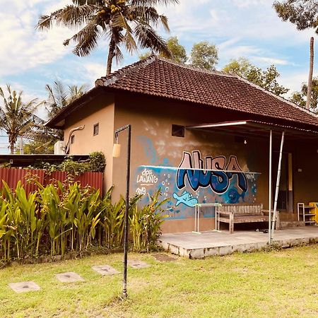 Pedidi Penida Hostel Batununggul Exterior foto